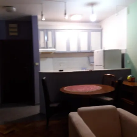 City Apartment *